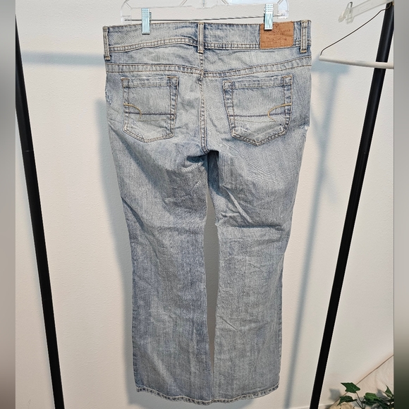 American Eagle Artist Jeans, Distressed, Light Wash, 12 - Picture 5 of 7